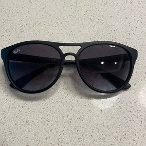Ray-Ban Matte Black Pilot Sunglasses